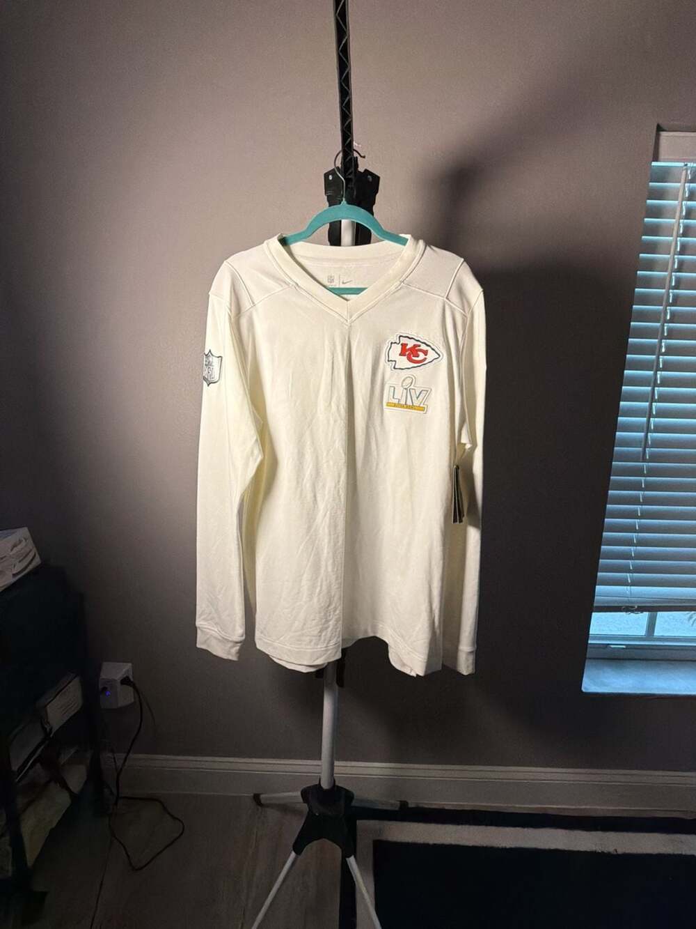 Nike NFL Kansas City Chiefs Super Bowl LIV Bound Long Sleeve V-Neck Top
